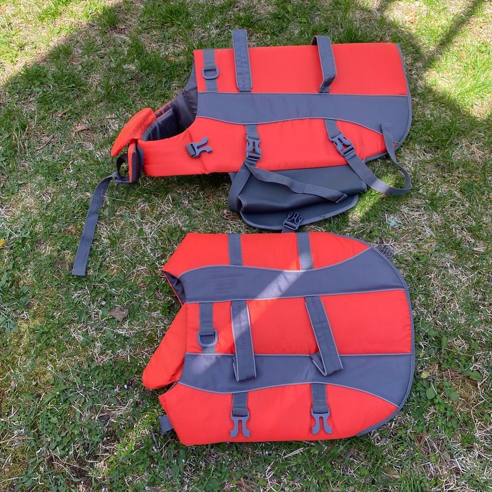 Dog Swim Vest (2 sized available)
